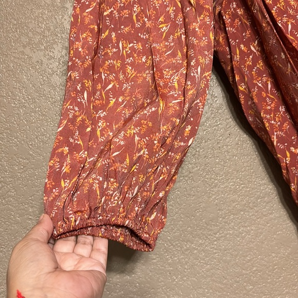 LC Lauren Conrad Plus Size Print Peasant Top EUC - Picture 6 of 7